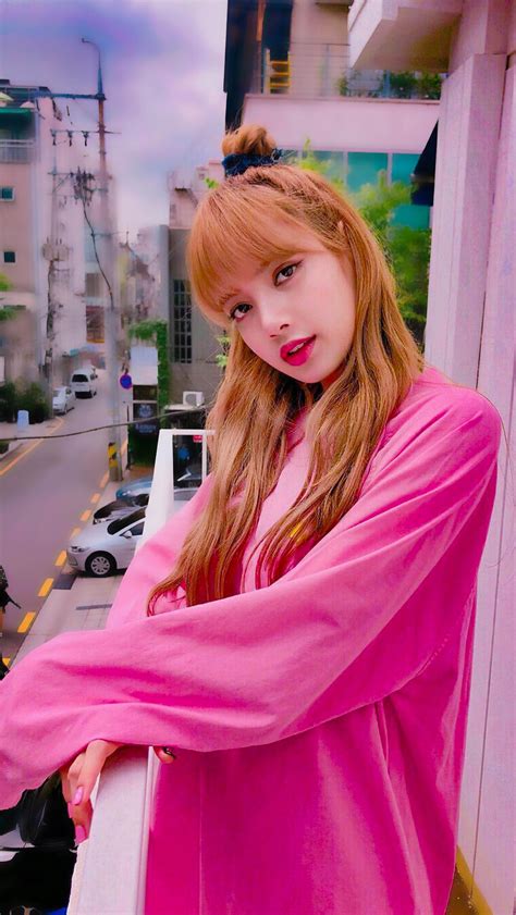 lisa blackpink is from which country